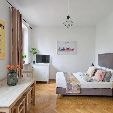 Urbannestgroup - Old Town - Stare - Celna 2 *